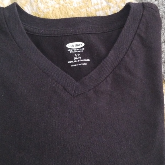 Black V neckT-shirt - Picture 3 of 3